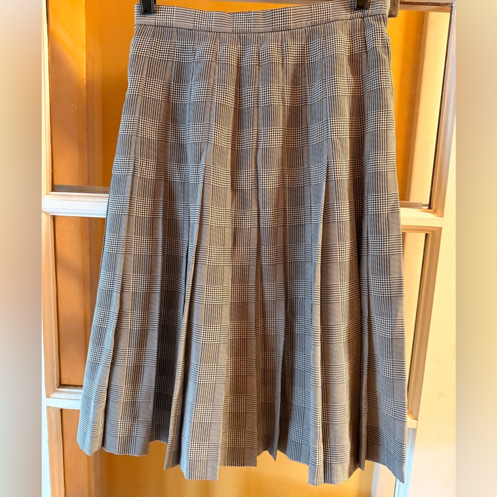 Burberry Classic Gray Plaid Women's Skirt